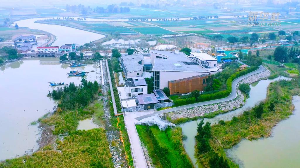 闽江河口湿地博物馆位于福建长乐潭头镇克凤村,是一座外形兼具生态