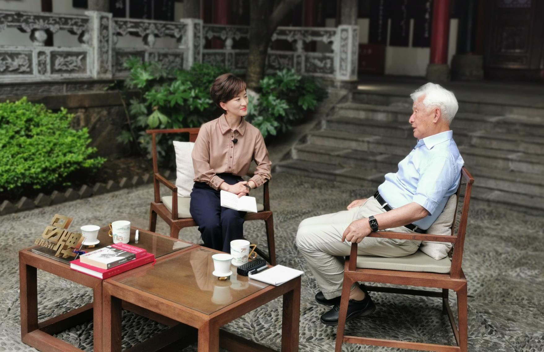 贵州广播电视台王媛媛:我的包里有故事