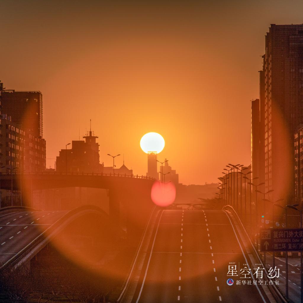 春分前后,赏拍悬日和黄道光正当时-新华网