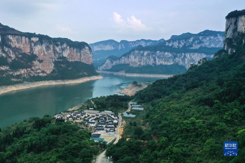 新时代中国调研行·长江篇丨春风又绿乌江岸——贵州铁腕治污守护长江水道观察-新华网