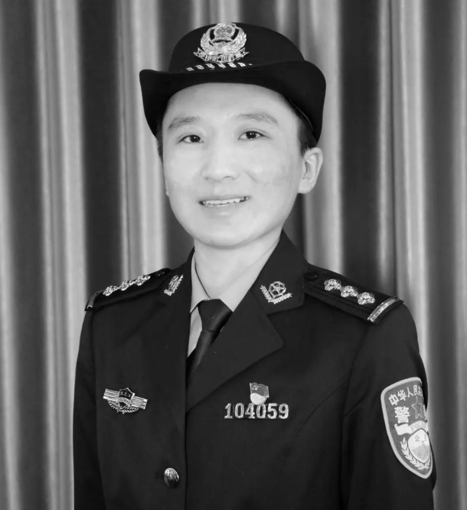 生命的年轮永远定格在36岁经抢救无效在哈尔滨逝世因突发脑溢血刘欣