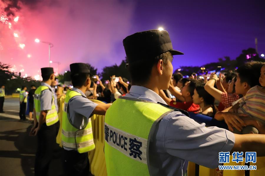 （图文互动）（4）为保一方平安 民警的国庆一天是这样度过的