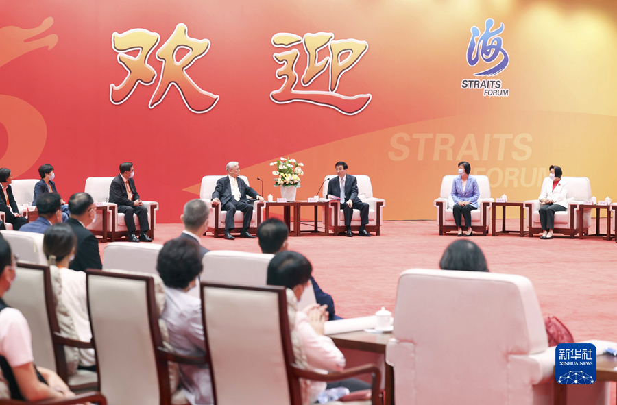 中共中央政治局常委,全国政协主席王沪宁出席,宣读习近平总书记贺信并