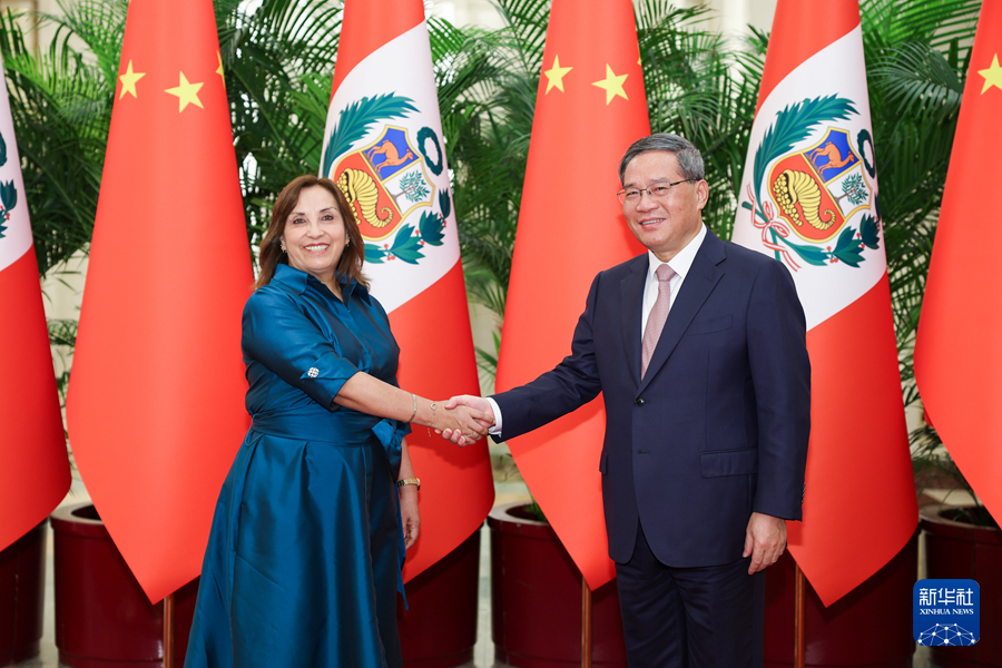 李强会见俄罗斯总理米舒斯京