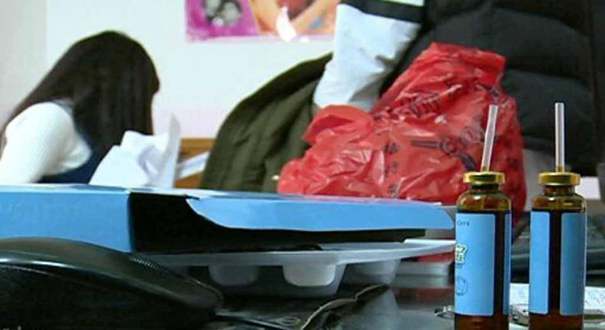 图片故事：17岁少女四次堕胎