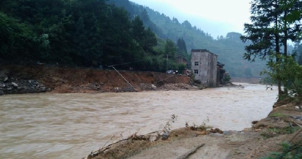 贵州榕江暴雨引发洪灾