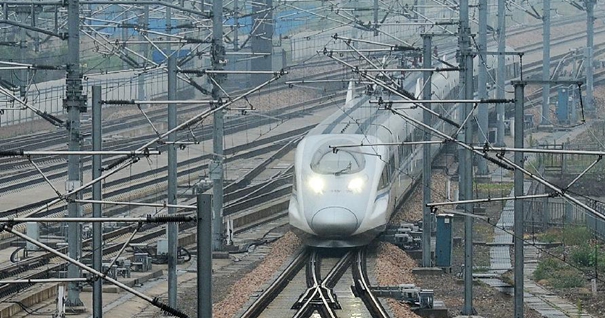 7月1日全国铁路实行新运行图