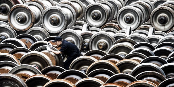 高温下的&ldquo;列车医生&rdquo;