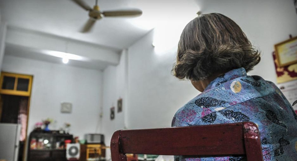 【图片故事】8旬&ldquo;失独&rdquo;老妪的生活