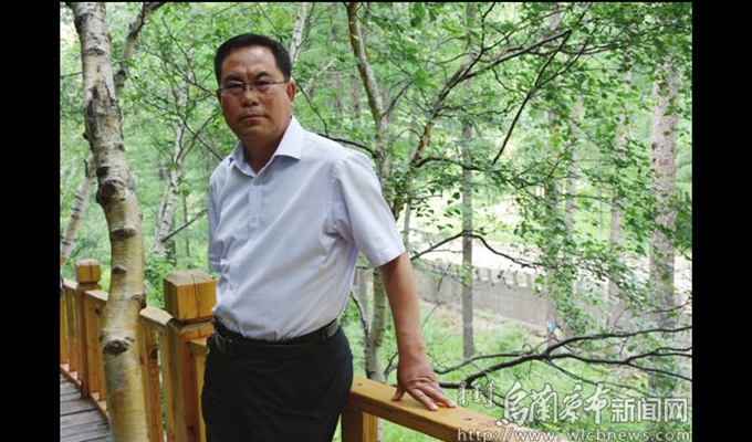 卢玉宝生前系兴和县委组织部副部长、企业党工委书记