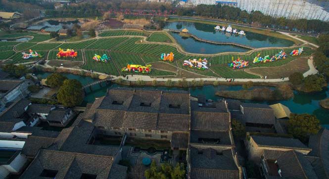 千年古镇&ldquo;水灯会&rdquo; 点亮水乡中国年