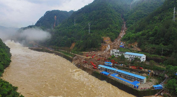 泰宁泥石流灾害现场发现19具遇难者遗体 仍有20人失联