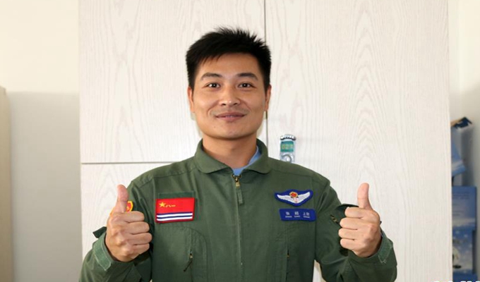 魂系深蓝海天间——追记海军某舰载航空兵部队一级飞行员张超