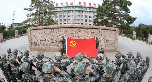 "党的利益在第一位"——解读新疆军区某步兵师的忠诚密码