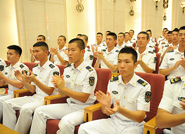 王锐同志先进事迹报告会现场