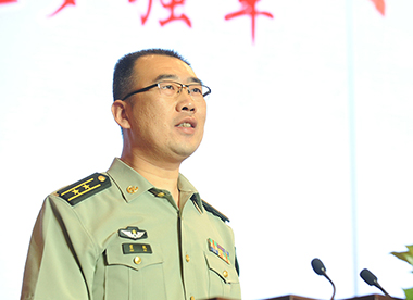 陆军第74集团军某旅政治工作部主任霍锐