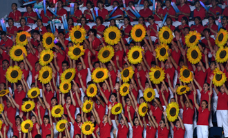 闭幕式前的暖场演出