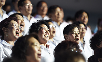 闭幕式前的暖场演出