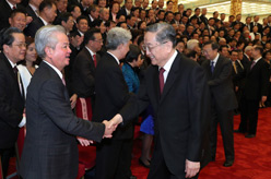 俞正声会见中国海外交流协会第六次会员大会全体代表