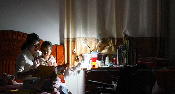 乡村妈妈的&ldquo;脱贫画笔&rdquo;