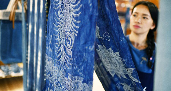 侗族&ldquo;织娘&rdquo;杨成兰的布艺扶贫