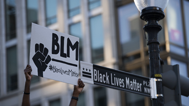 种族矛盾暴露美国人权痼疾