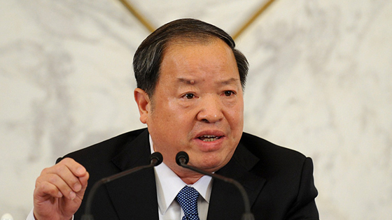 政协委员谈深化改革推动经济持续健康发展