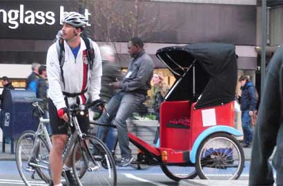 纽约自行车灾后显身手