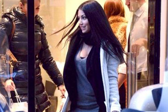 国米少帅夫人试新装 哪都不露一样风情万种(组图)