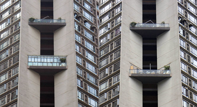 重庆&ldquo;最牛空中违建&rdquo;被拆除 &ldquo;房间&rdquo;已拆钢架仍在