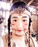 画面太美不敢看！60岁张国立晒媚娘装求穿越