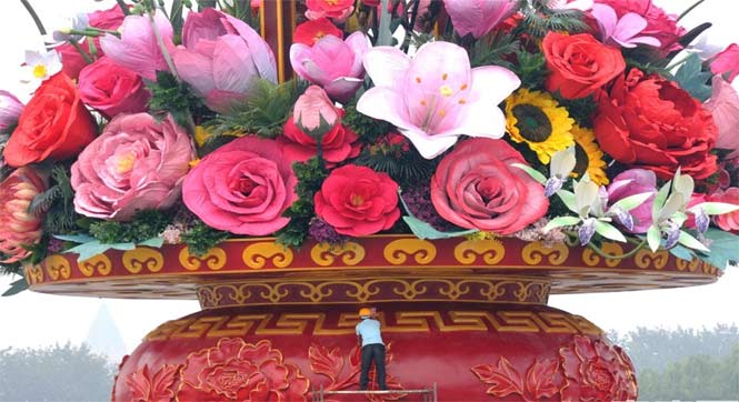 天安门&ldquo;祝福祖国&rdquo;花坛主体完工初现&ldquo;芳容&rdquo;