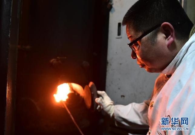 &ldquo;绿皮&rdquo;列车上的幕后劳模