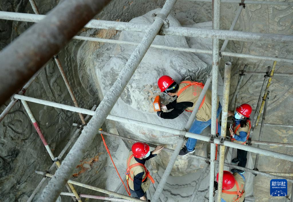 龙门石窟奉先寺大修工程过半卢舍那大佛六月开颜