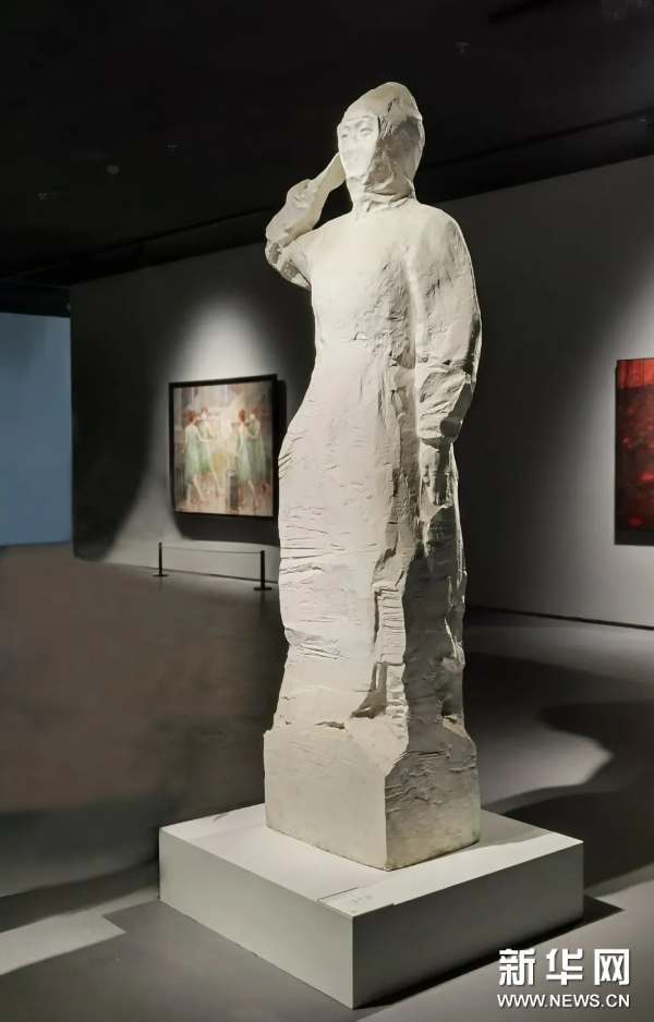 吴为山雕塑《使命》回到"英雄的城市"武汉-新华网