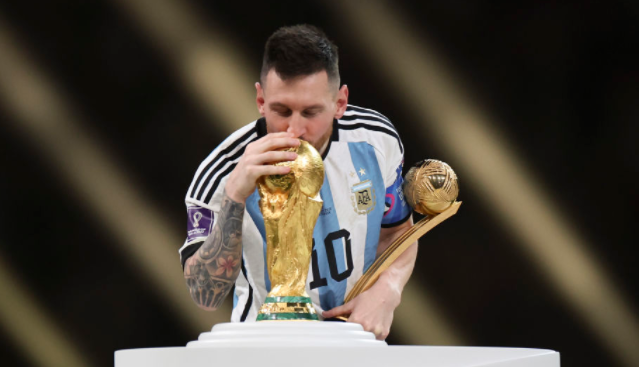 世纪决战,球王加冕