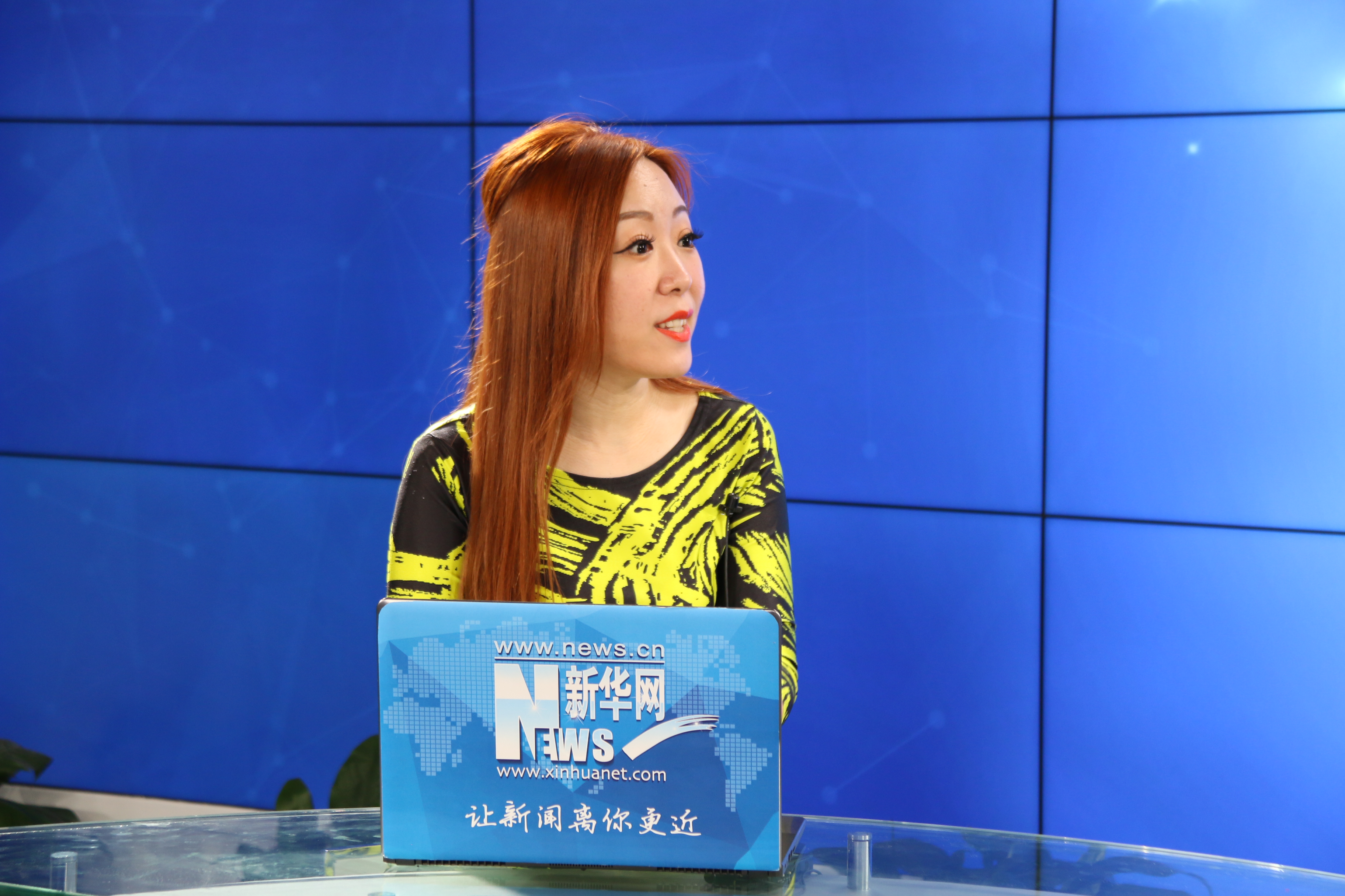 赠人玫瑰，手有余香。希望鼓舞更多的年轻人，变成讲正气、有情怀，乐奉献，敢担当、有思想、有文化、爱祖国的新时代青年。