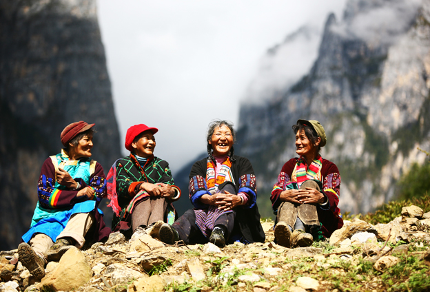 每次回家都觉得家乡那么遥远，所以做梦都在想办法把路给打通。