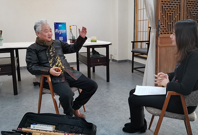 没有别的，就是要杀出一条&lsquo;血路&rsquo;，让更多人关注到民族乐器。