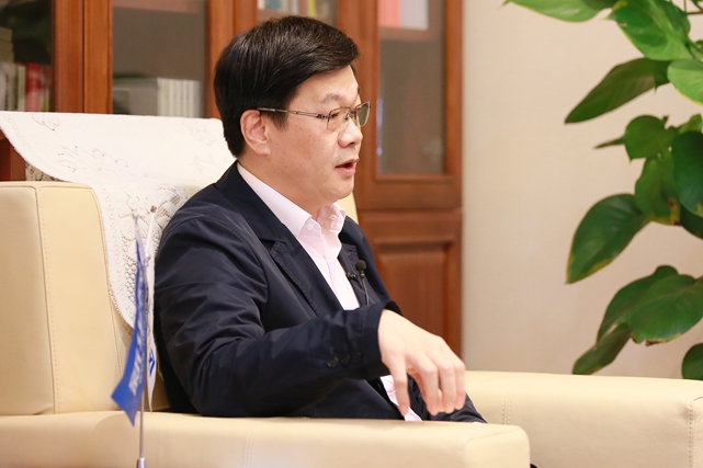 北京两会期间，有媒体采访我的时候，我觉得未来文化发展的走向，特别是北京，还是要向融合发展去努力。