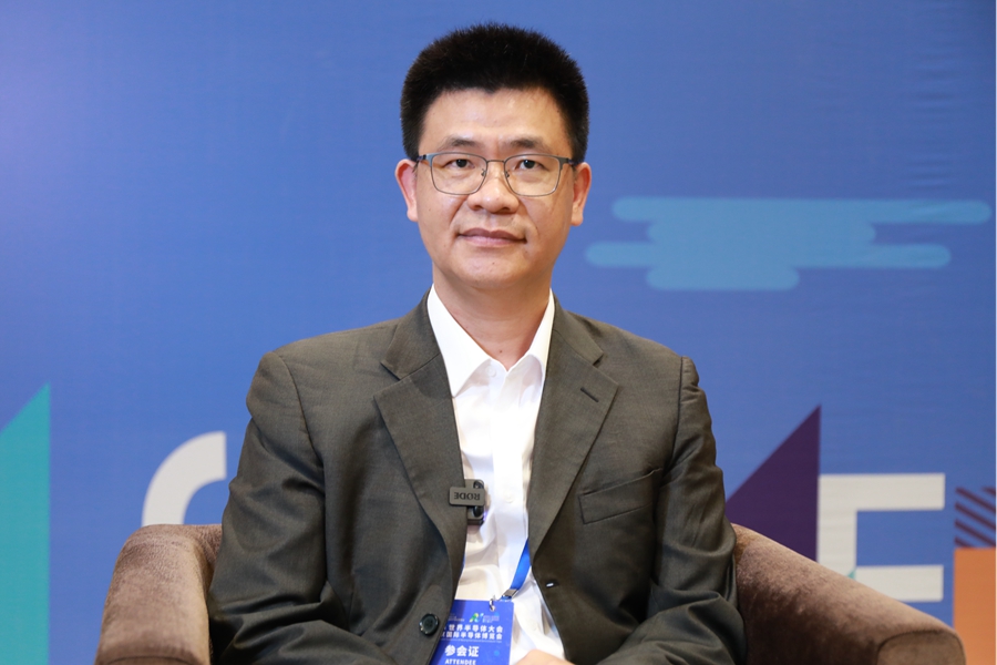 傅强:抓住后摩尔时代机遇,在eda层面进行创新-新华网