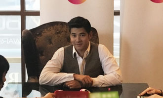 马里奥在泰办中国媒体见面会 秀泰拳同游湄南河