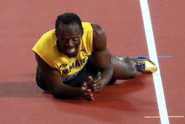博尔特倒在赛道上