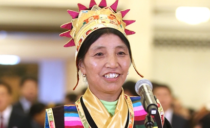 卓嘎代表:我们玉麦乡的变化可以说翻天覆地