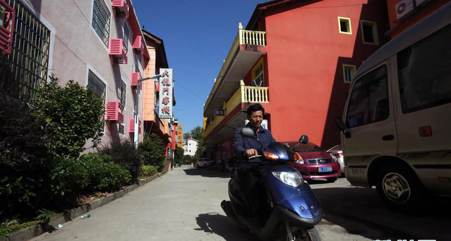 一蓑烟雨30年&mdash;&mdash;龙虎山船工老舒的幸福生活