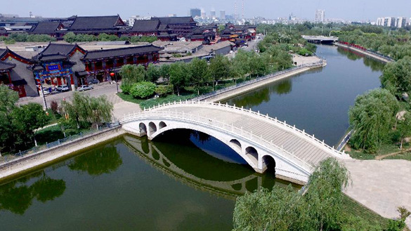 杨柳青青依旧，今朝景色更新