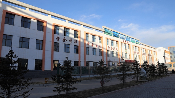 青海门源县第一小学：百年老校的40年变迁