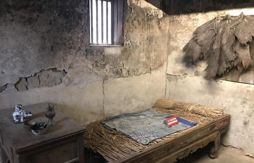 "半条被子"村日子红火了