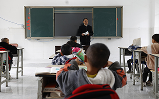 一师一校坚守&ldquo;麻风村&rdquo;34年