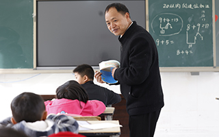 落松地小学有了新变化！